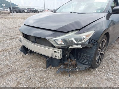 NISSAN MAXIMA