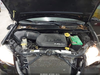 CHRYSLER TOWN & COUNTRY