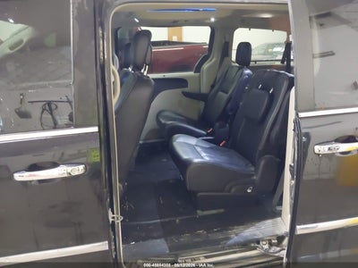 CHRYSLER TOWN & COUNTRY
