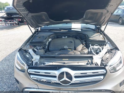 MERCEDES-BENZ GLC 300