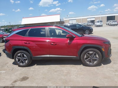 HYUNDAI TUCSON HYBRID