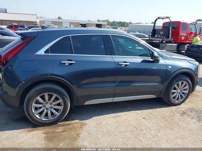 CADILLAC XT4