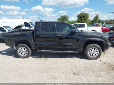 TOYOTA TACOMA