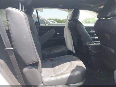 TOYOTA GRAND HIGHLANDER