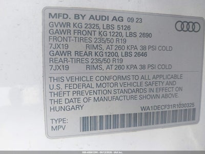 AUDI Q3