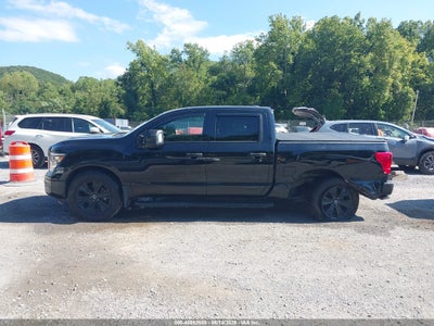 NISSAN TITAN