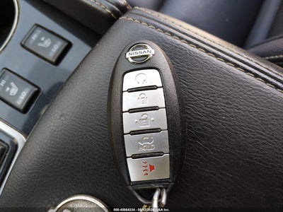 NISSAN MAXIMA