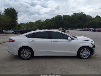FORD FUSION HYBRID