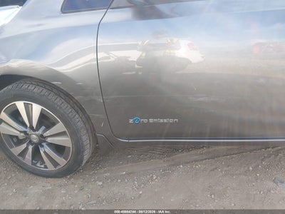 NISSAN LEAF