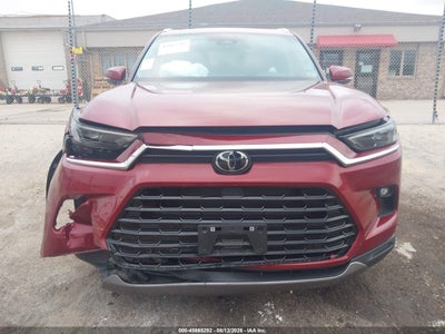 TOYOTA GRAND HIGHLANDER