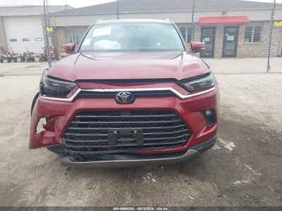 TOYOTA GRAND HIGHLANDER