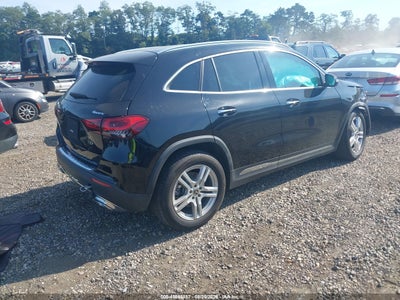 MERCEDES-BENZ GLA 250