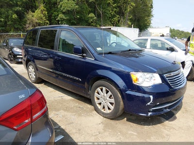 CHRYSLER TOWN & COUNTRY