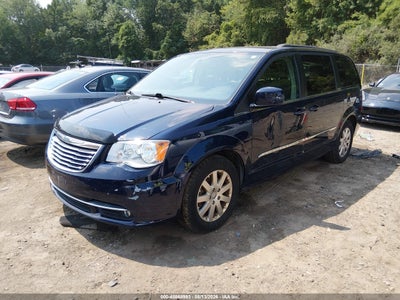 CHRYSLER TOWN & COUNTRY