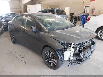 NISSAN VERSA