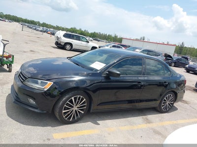 VOLKSWAGEN JETTA
