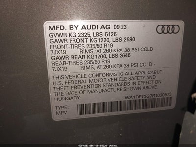 AUDI Q3