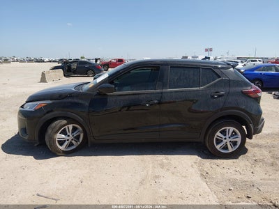 NISSAN KICKS PLAY