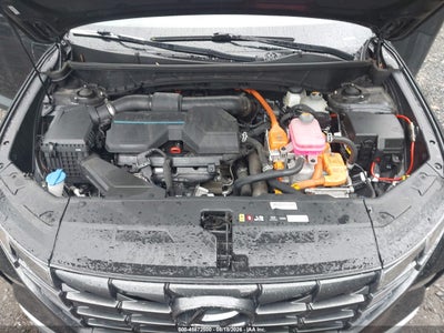 HYUNDAI TUCSON HYBRID