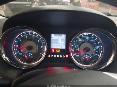 CHRYSLER TOWN & COUNTRY