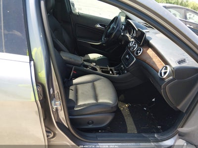 MERCEDES-BENZ GLA 250