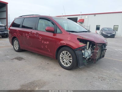 2012 Toyota Sienna
