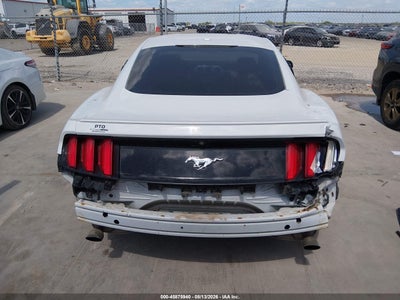 FORD MUSTANG