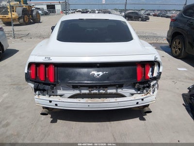 FORD MUSTANG