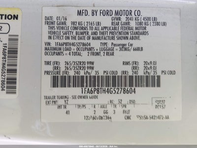 FORD MUSTANG