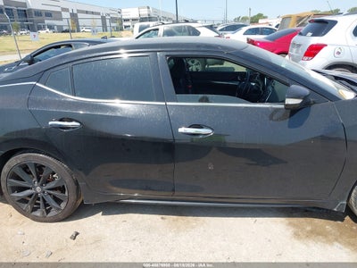 NISSAN MAXIMA