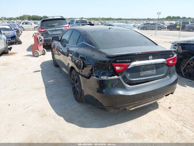 NISSAN MAXIMA