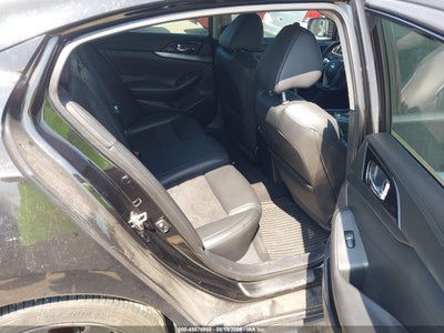 NISSAN MAXIMA