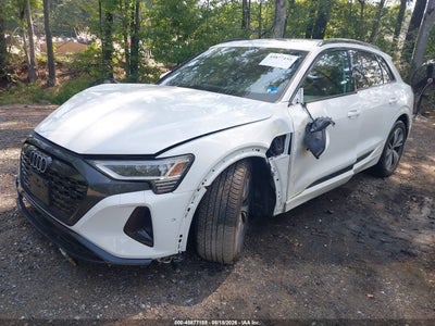 AUDI Q8 E-TRON