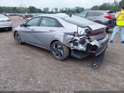 HYUNDAI ELANTRA
