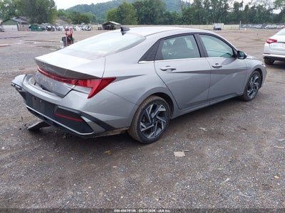 HYUNDAI ELANTRA