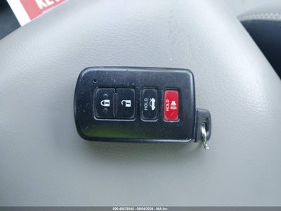 TOYOTA CAMRY HYBRID