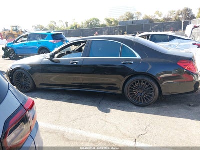 MERCEDES-BENZ S 550