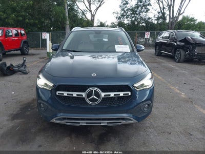 MERCEDES-BENZ GLA 250