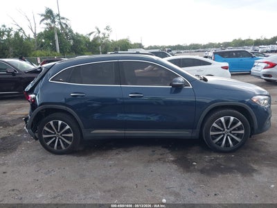 MERCEDES-BENZ GLA 250