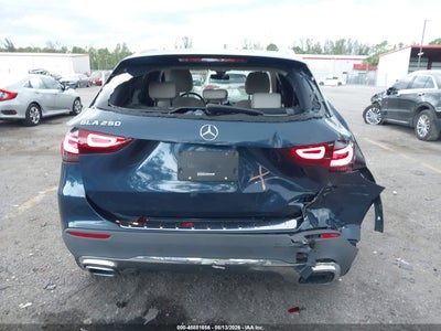 MERCEDES-BENZ GLA 250