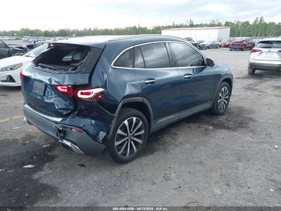 MERCEDES-BENZ GLA 250