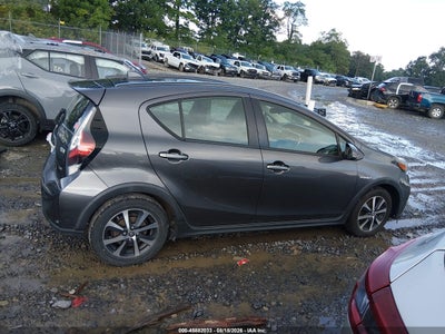 TOYOTA PRIUS C