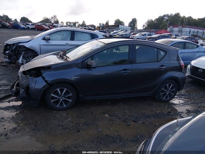 TOYOTA PRIUS C