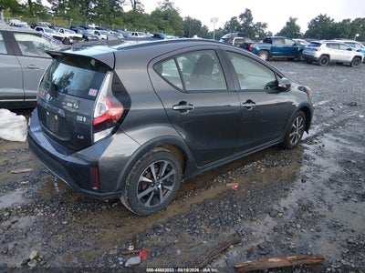 TOYOTA PRIUS C
