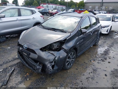 TOYOTA PRIUS C