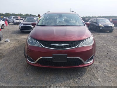 CHRYSLER PACIFICA
