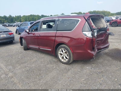 CHRYSLER PACIFICA