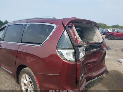 CHRYSLER PACIFICA