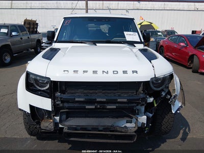 LAND ROVER DEFENDER