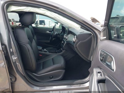 MERCEDES-BENZ GLA 250